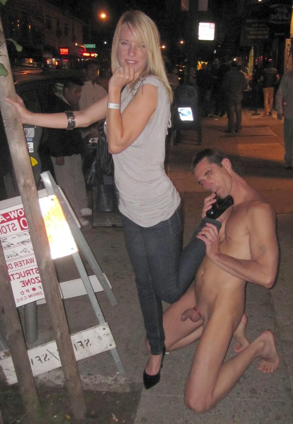 women-with-clothed-men-nude-public-cfnm.jpg