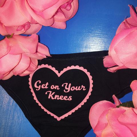 bottoms-get-on-your-knees-thong-2_large.jpg