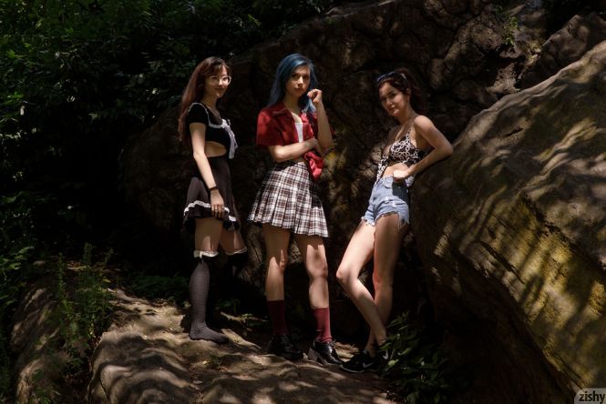 girls in park.jpg