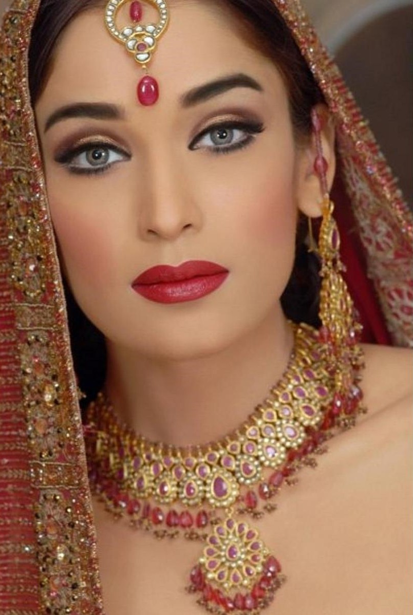 BeautifulBridal-Makeup-Tips-2012-e1326538930580.jpg
