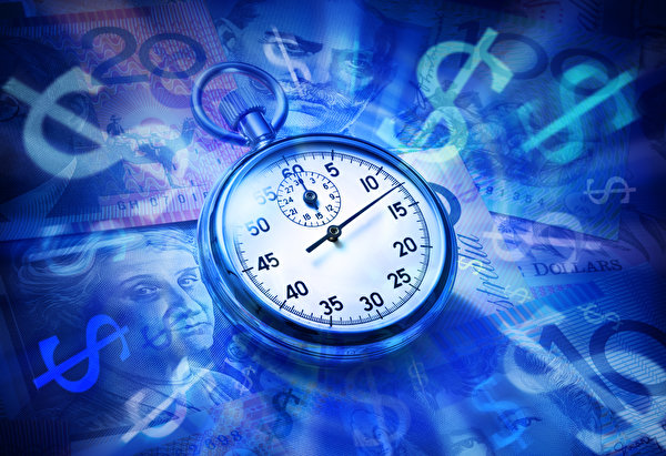 Clock_Dollars_Pocket_watch_561472_600x411.jpg