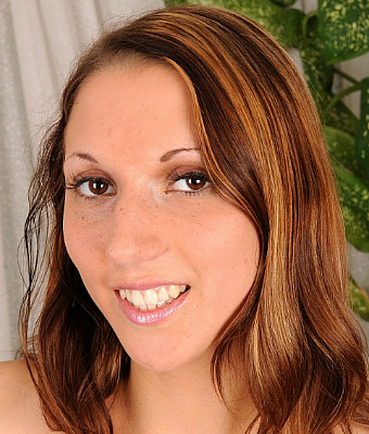 joannasweet_f_03.jpg