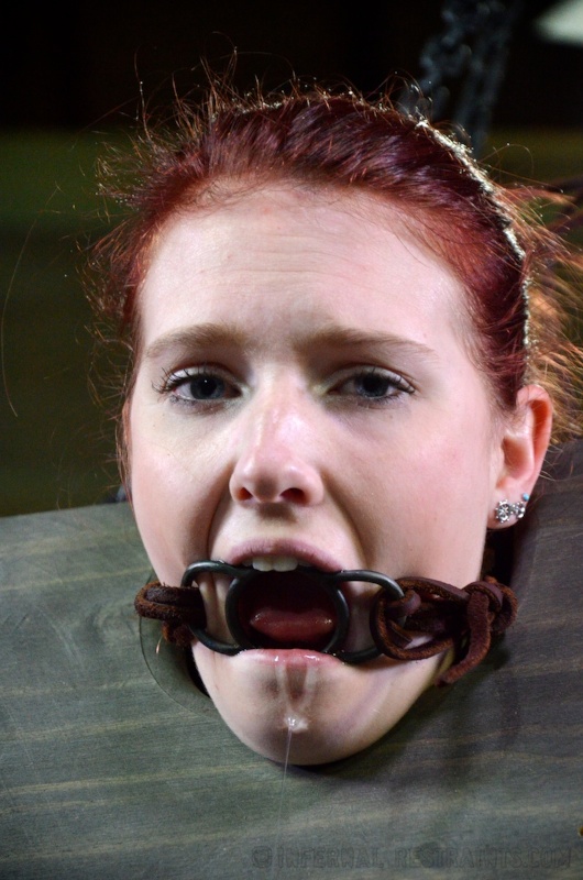 Ring-gag-Redhead-151896.jpg